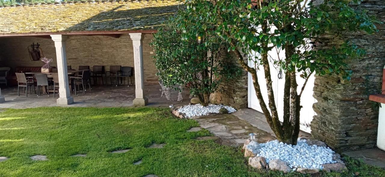 Casa Oute Sobrada Exterior foto